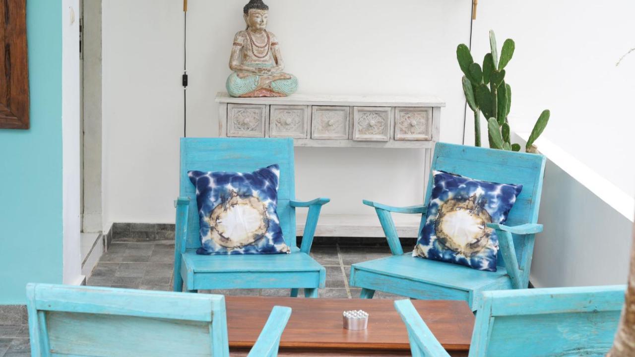 The White Bay Hotel Gili Trawangan Bagian luar foto